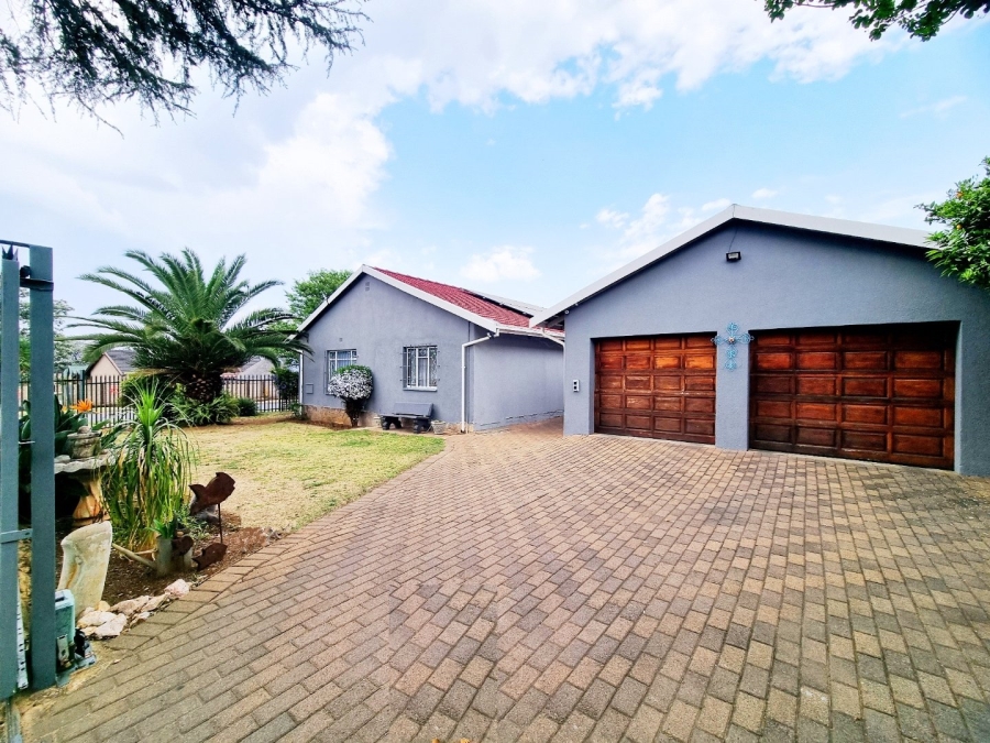 5 Bedroom Property for Sale in Randhart Gauteng