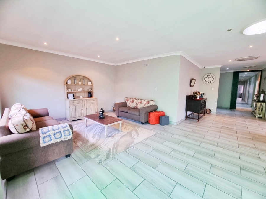 5 Bedroom Property for Sale in Randhart Gauteng