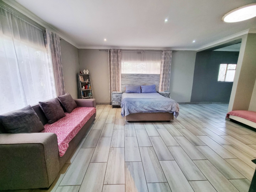 5 Bedroom Property for Sale in Randhart Gauteng