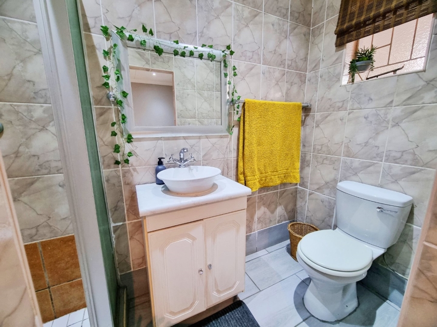 5 Bedroom Property for Sale in Randhart Gauteng