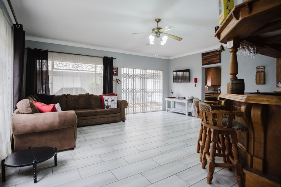 5 Bedroom Property for Sale in Randhart Gauteng