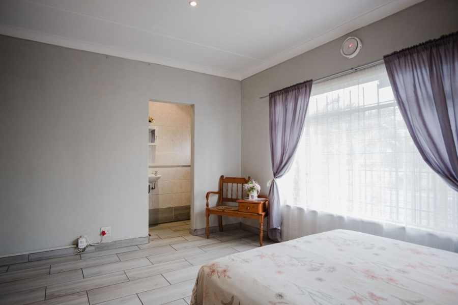 5 Bedroom Property for Sale in Randhart Gauteng