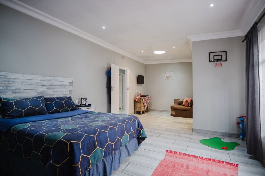 5 Bedroom Property for Sale in Randhart Gauteng