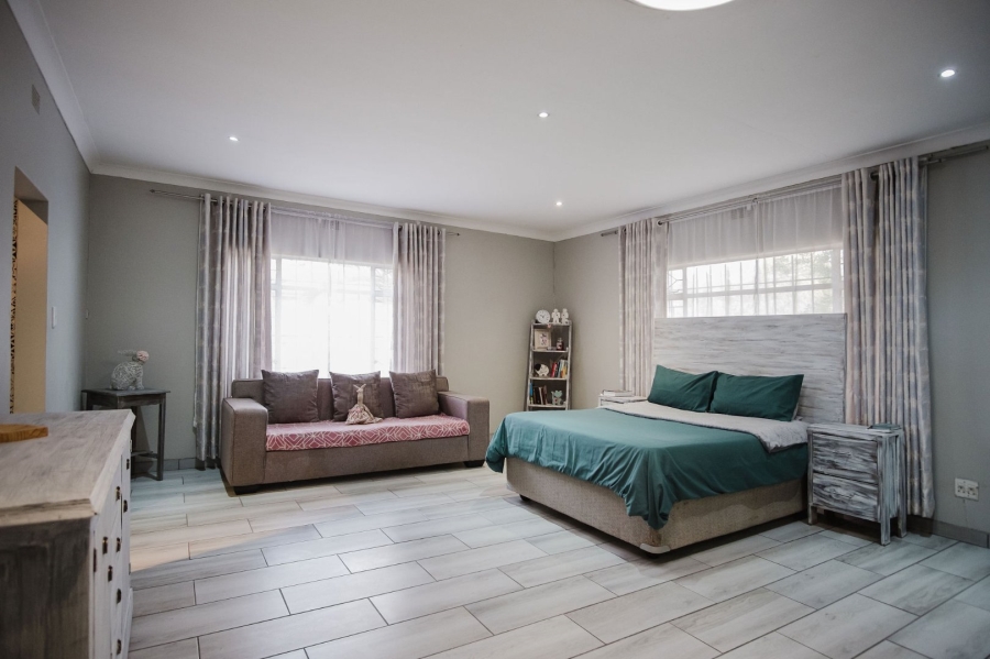 5 Bedroom Property for Sale in Randhart Gauteng