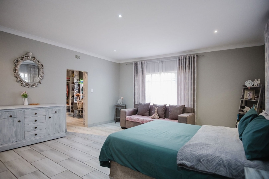 5 Bedroom Property for Sale in Randhart Gauteng