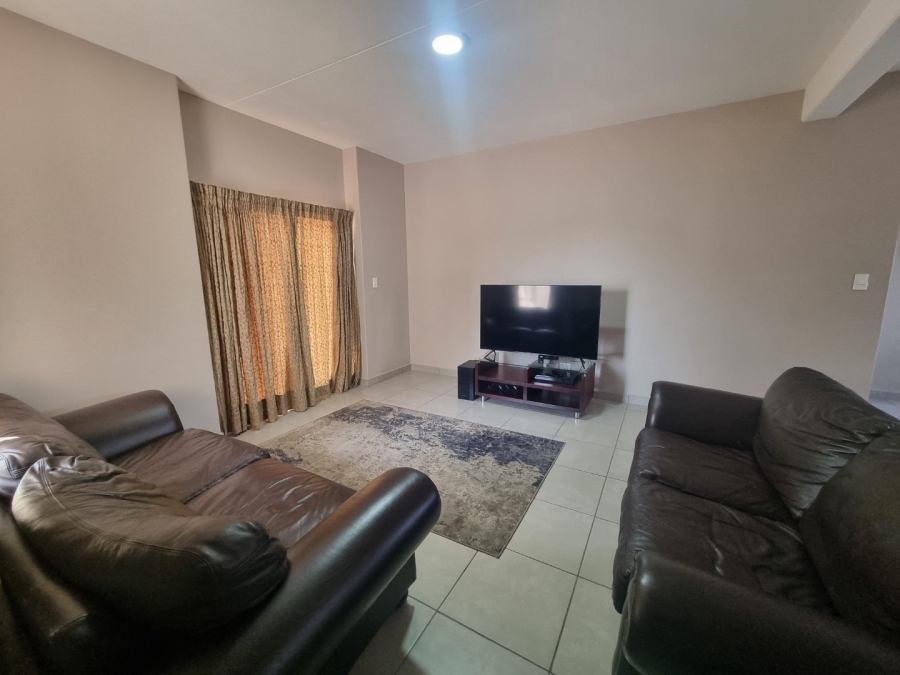 4 Bedroom Property for Sale in Waterlake Farm Lifestyle Estate Gauteng