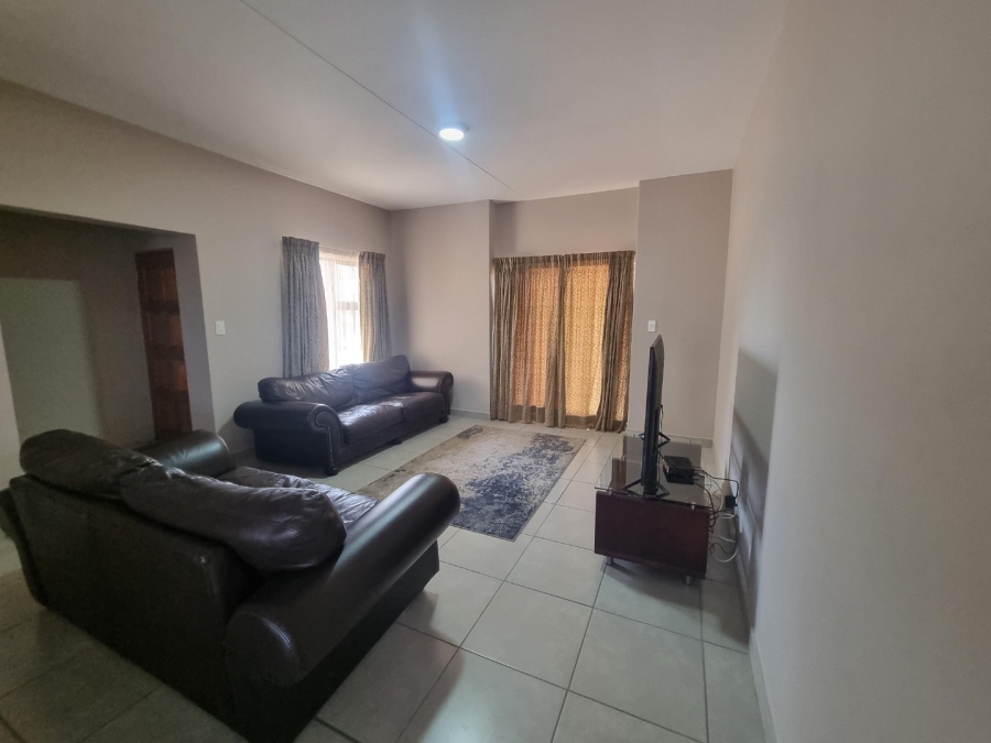 4 Bedroom Property for Sale in Waterlake Farm Lifestyle Estate Gauteng