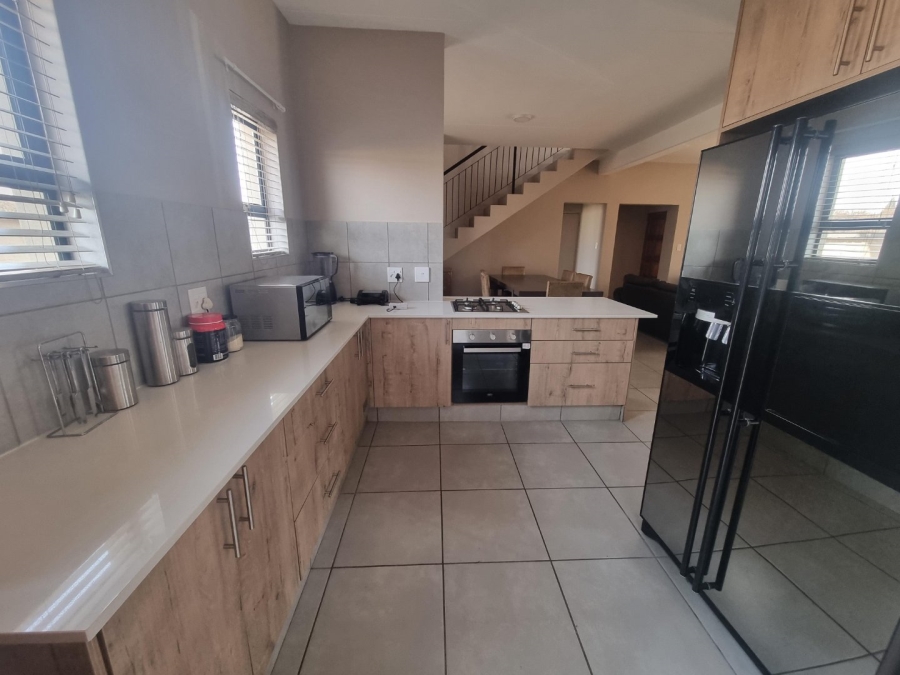 4 Bedroom Property for Sale in Waterlake Farm Lifestyle Estate Gauteng