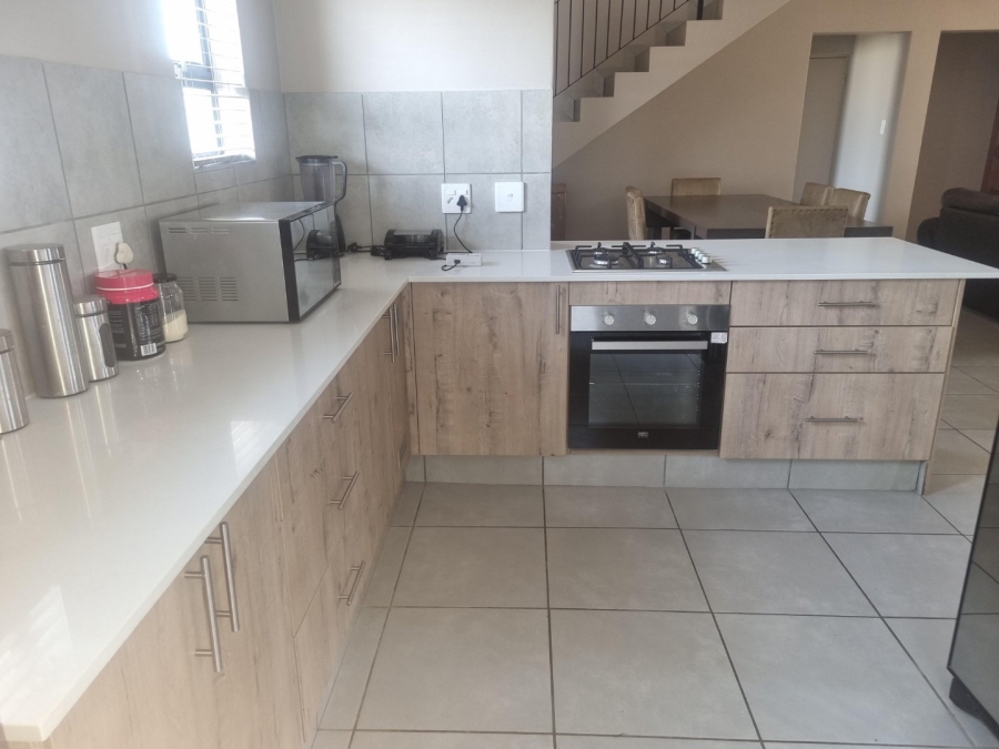 4 Bedroom Property for Sale in Waterlake Farm Lifestyle Estate Gauteng