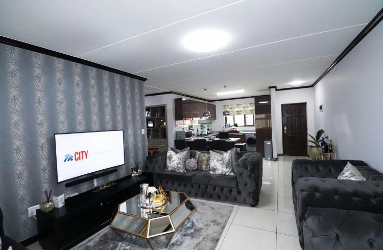3 Bedroom Property for Sale in Carlswald Gauteng