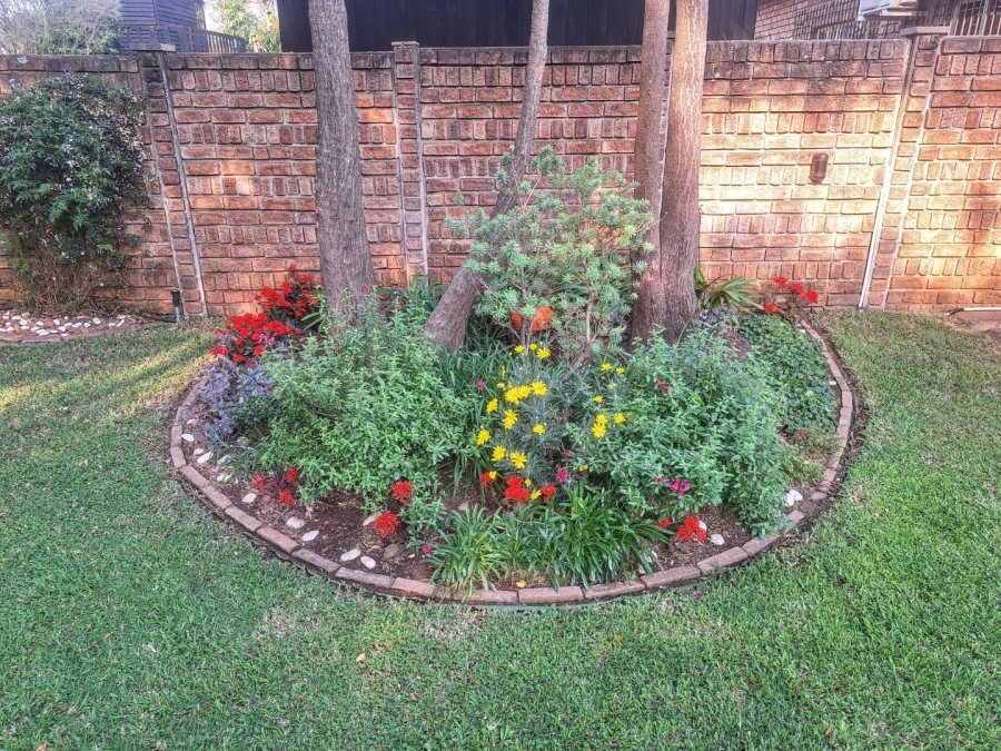 2 Bedroom Property for Sale in Ninapark Gauteng