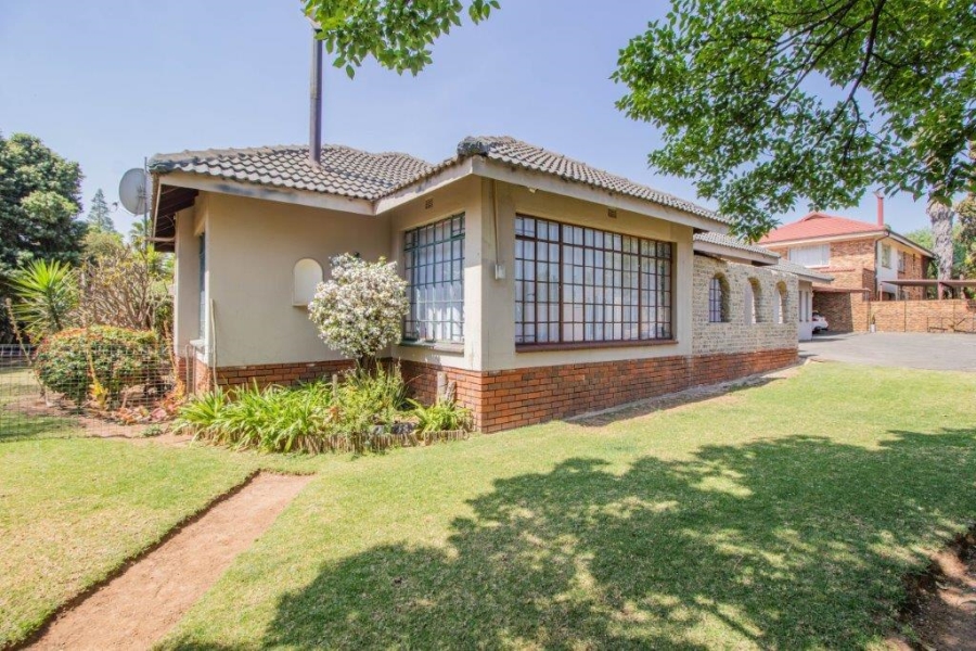 4 Bedroom Property for Sale in Birchleigh North Gauteng