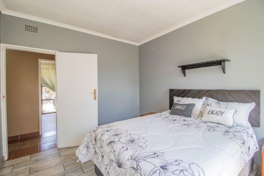 4 Bedroom Property for Sale in Birchleigh North Gauteng