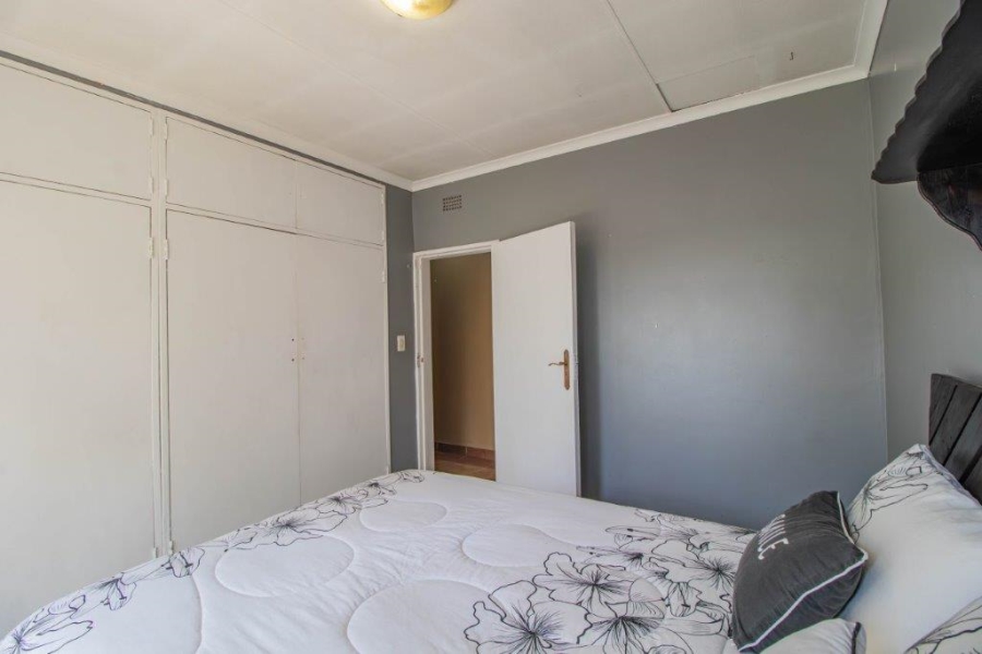 4 Bedroom Property for Sale in Birchleigh North Gauteng