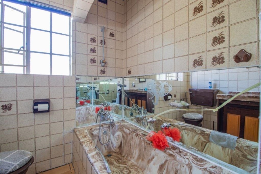 4 Bedroom Property for Sale in Birchleigh North Gauteng