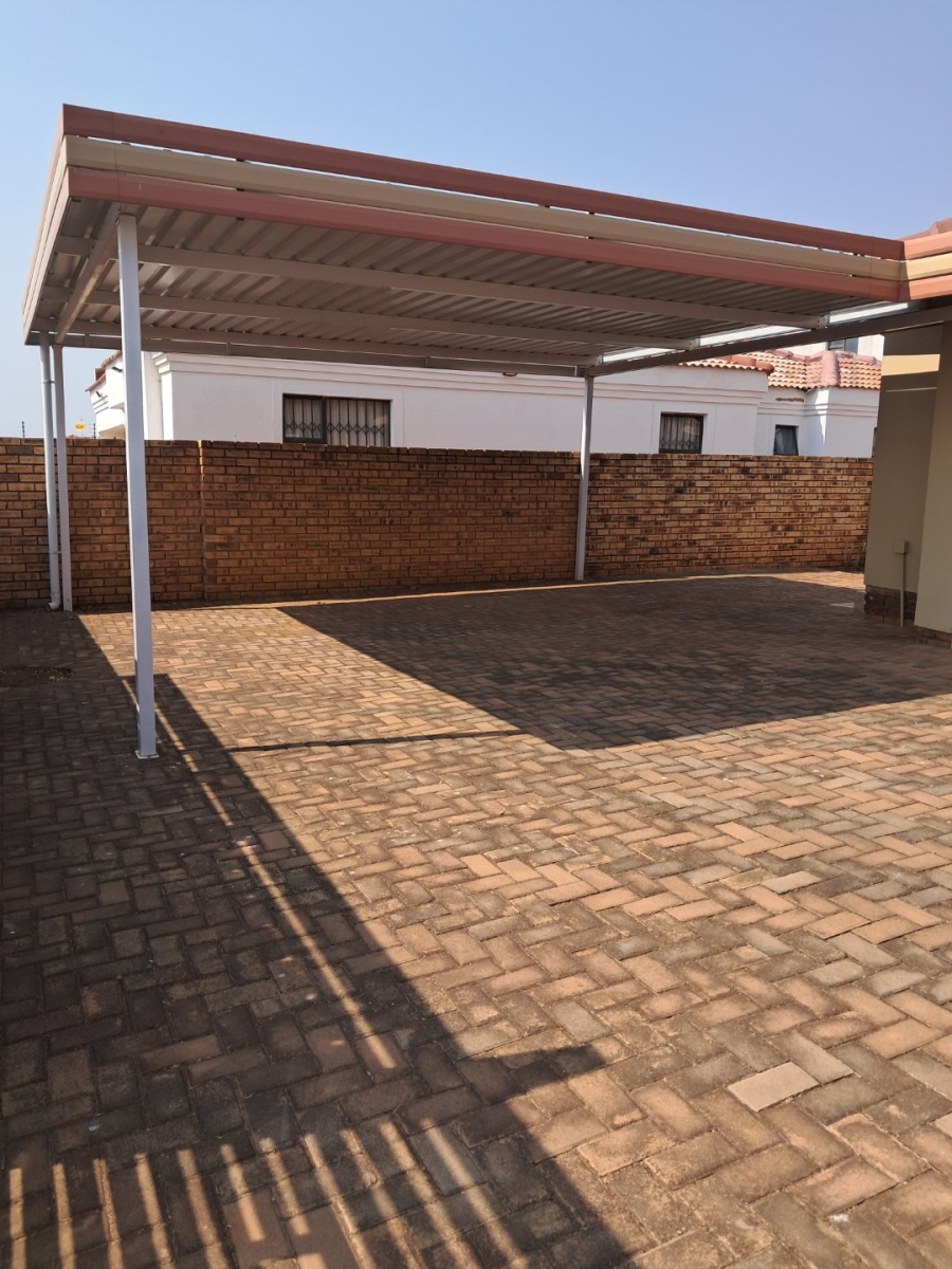 3 Bedroom Property for Sale in The Orchards Gauteng