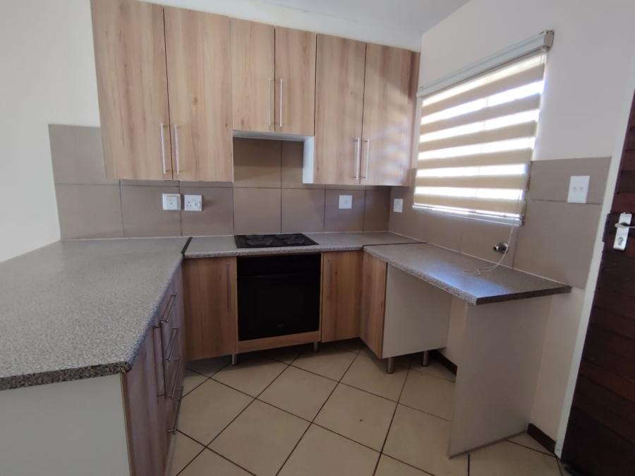 2 Bedroom Property for Sale in Monavoni Gauteng