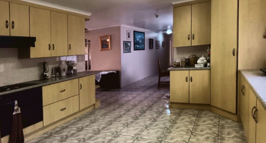 4 Bedroom Property for Sale in Kookrus Gauteng