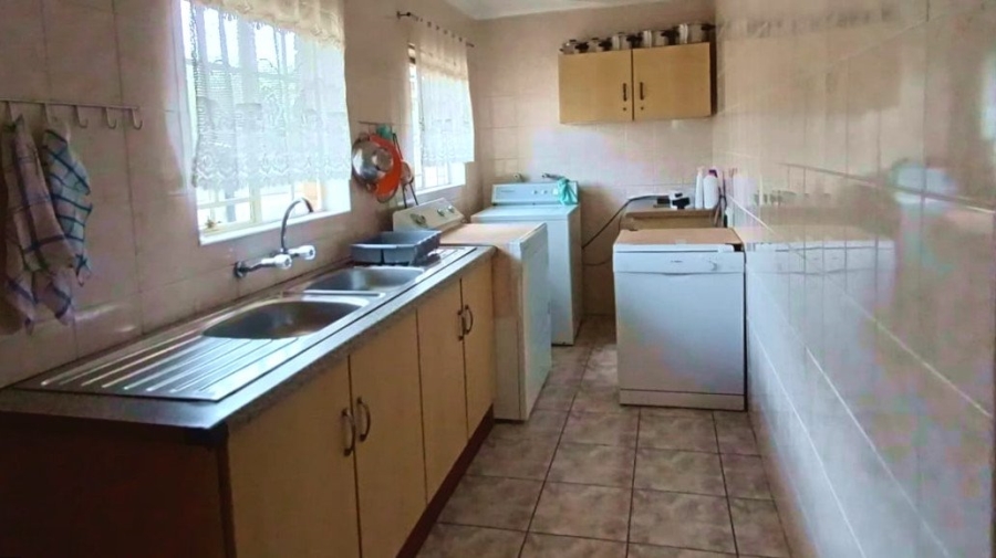 4 Bedroom Property for Sale in Kookrus Gauteng