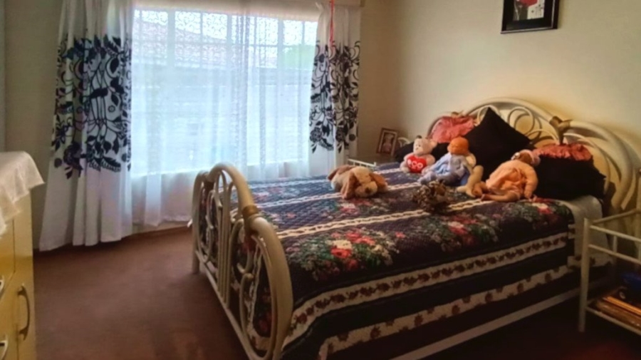 4 Bedroom Property for Sale in Kookrus Gauteng