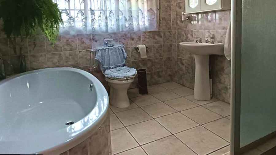 4 Bedroom Property for Sale in Kookrus Gauteng