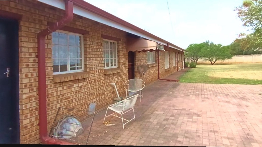 4 Bedroom Property for Sale in Kookrus Gauteng