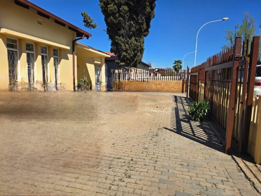 To Let 4 Bedroom Property for Rent in Boksburg South Gauteng