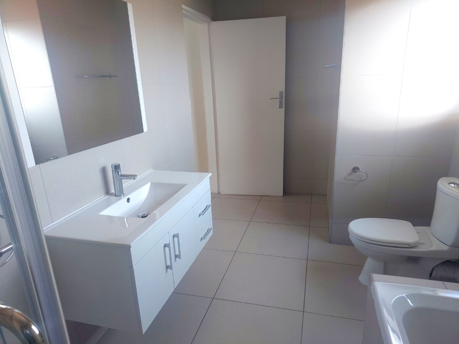 2 Bedroom Property for Sale in Lilianton Gauteng