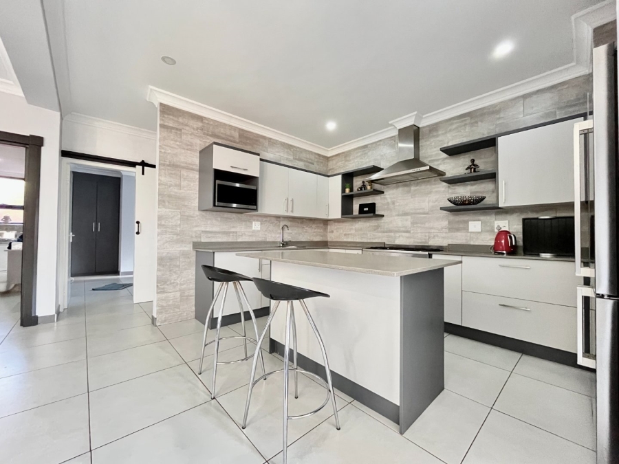 To Let 4 Bedroom Property for Rent in Ruimsig A H Gauteng