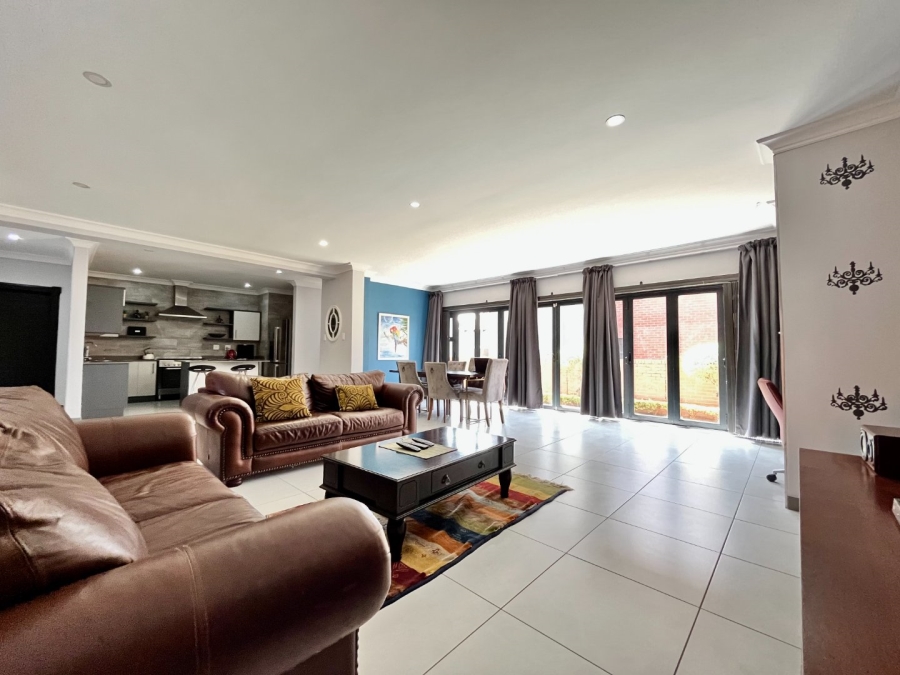 To Let 4 Bedroom Property for Rent in Ruimsig A H Gauteng