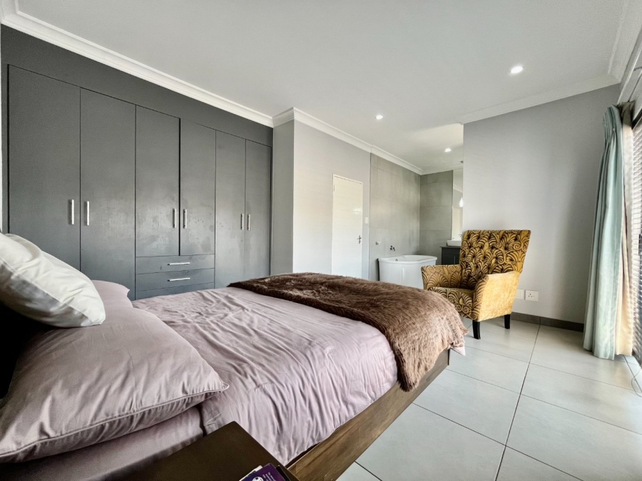 To Let 4 Bedroom Property for Rent in Ruimsig A H Gauteng