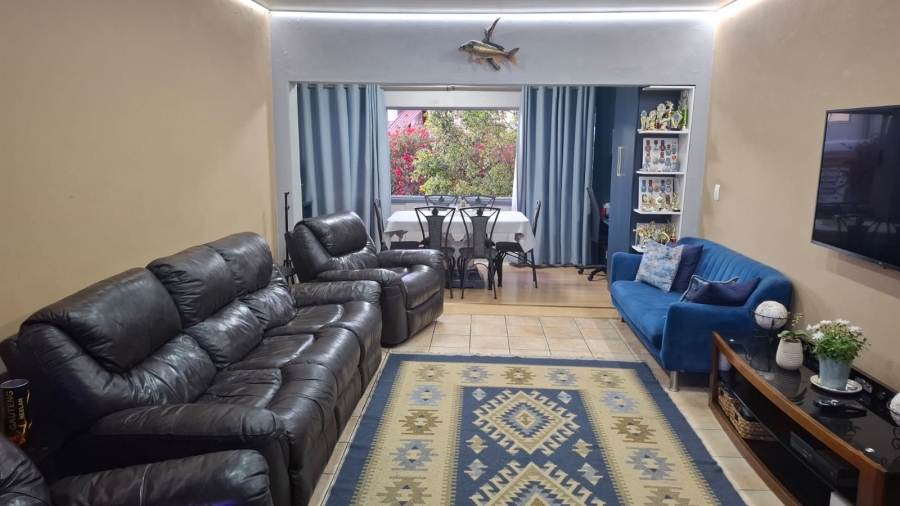 3 Bedroom Property for Sale in Vorna Valley Gauteng