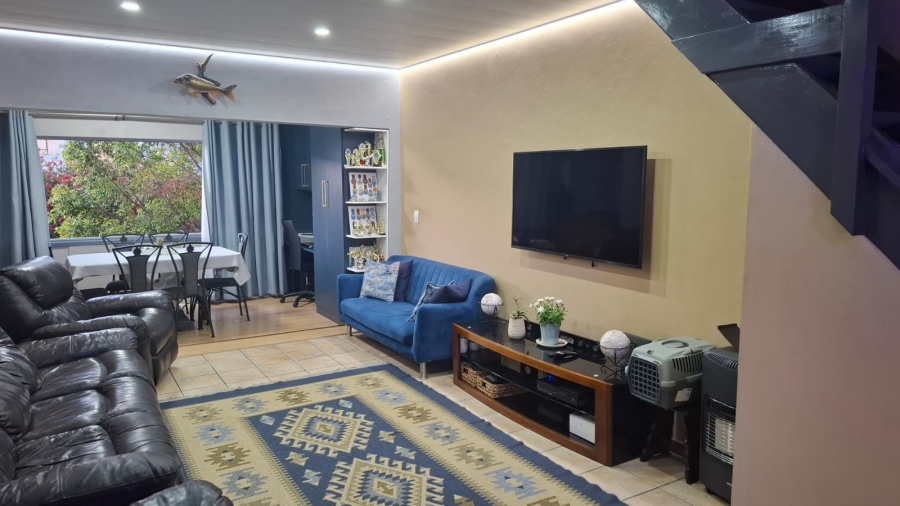3 Bedroom Property for Sale in Vorna Valley Gauteng