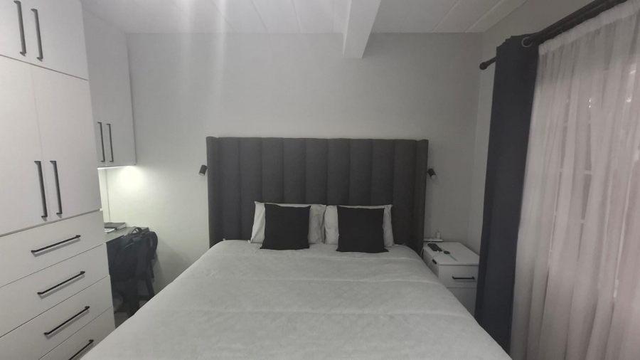 3 Bedroom Property for Sale in Vorna Valley Gauteng