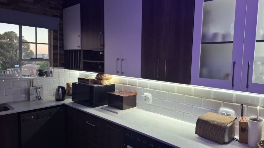 3 Bedroom Property for Sale in Vorna Valley Gauteng