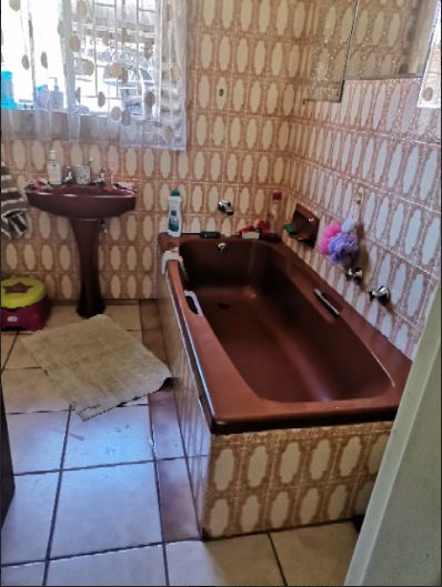 To Let 4 Bedroom Property for Rent in Norkem Park Gauteng