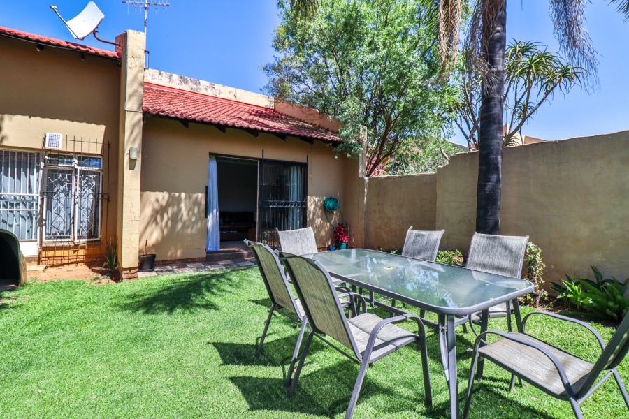 3 Bedroom Property for Sale in Garsfontein Gauteng