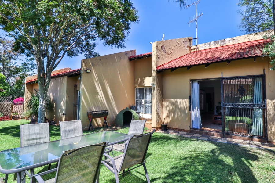3 Bedroom Property for Sale in Garsfontein Gauteng