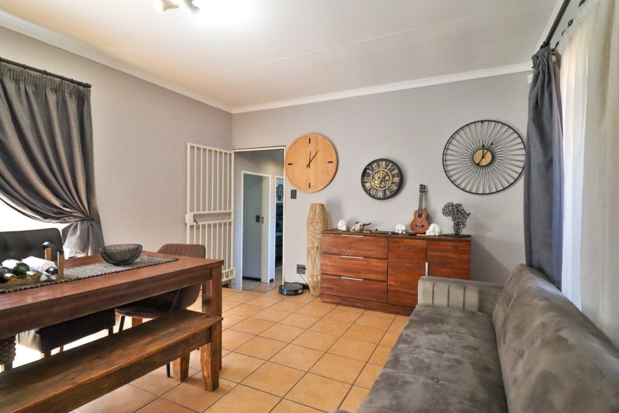 3 Bedroom Property for Sale in Garsfontein Gauteng