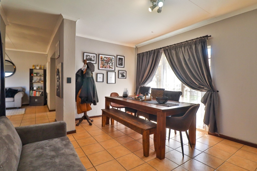 3 Bedroom Property for Sale in Garsfontein Gauteng