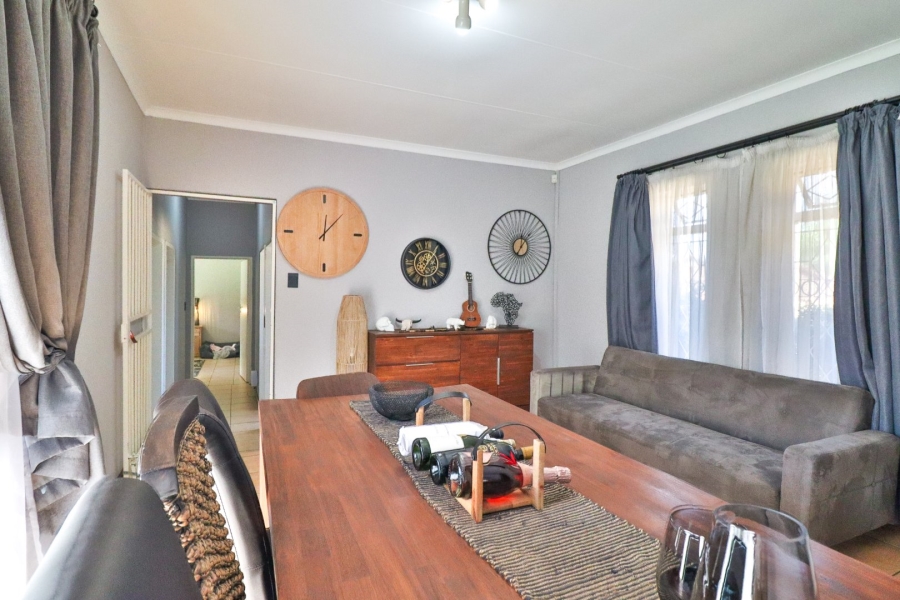 3 Bedroom Property for Sale in Garsfontein Gauteng