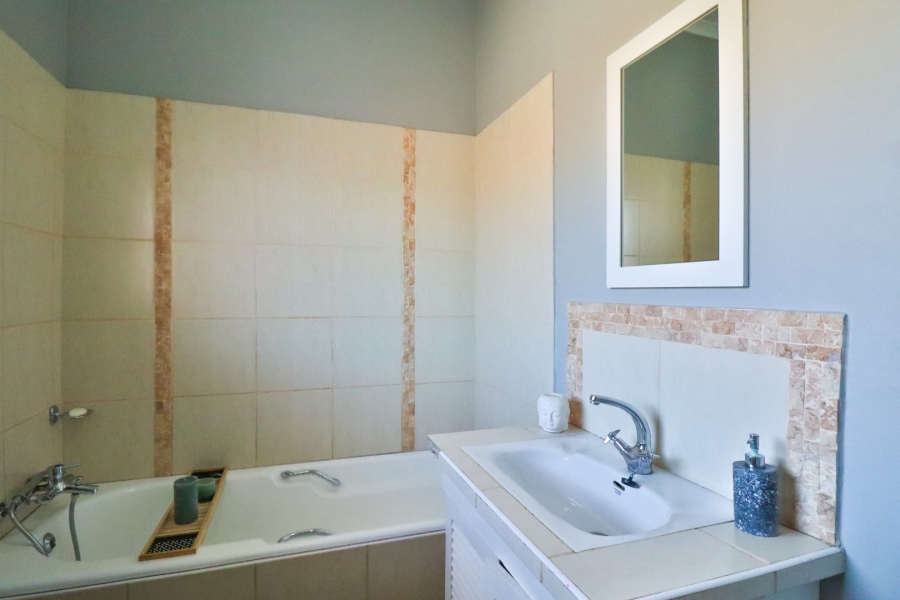 3 Bedroom Property for Sale in Garsfontein Gauteng
