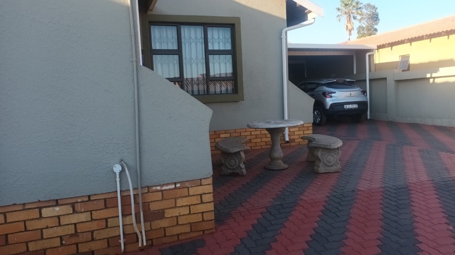 3 Bedroom Property for Sale in Spruit View Gauteng