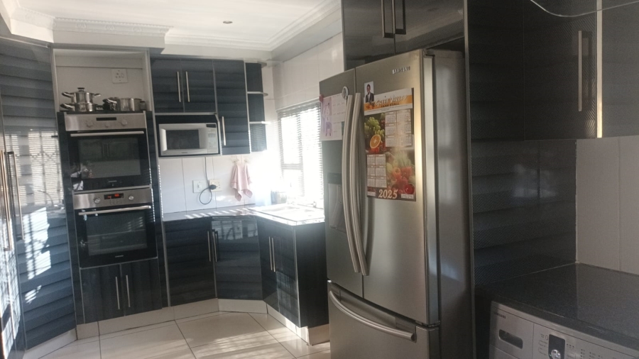3 Bedroom Property for Sale in Spruit View Gauteng