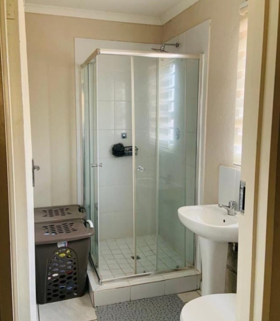 3 Bedroom Property for Sale in Crystal Park Gauteng