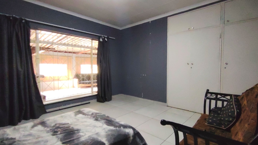 Commercial Property for Sale in Buyscelia Gauteng
