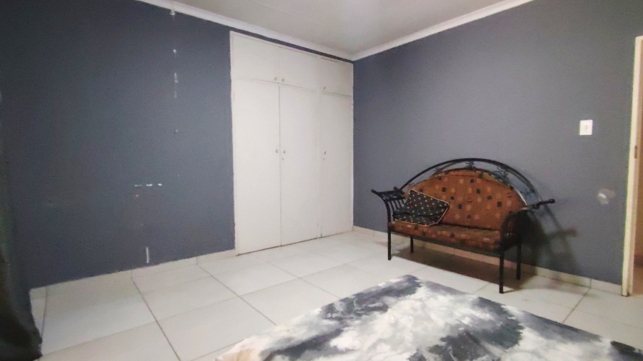 Commercial Property for Sale in Buyscelia Gauteng
