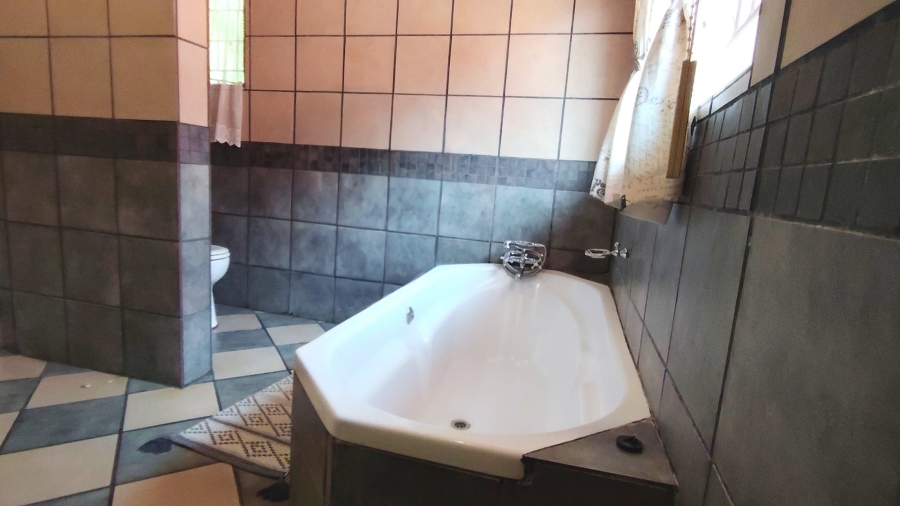 Commercial Property for Sale in Buyscelia Gauteng