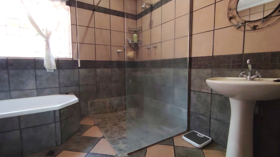Commercial Property for Sale in Buyscelia Gauteng
