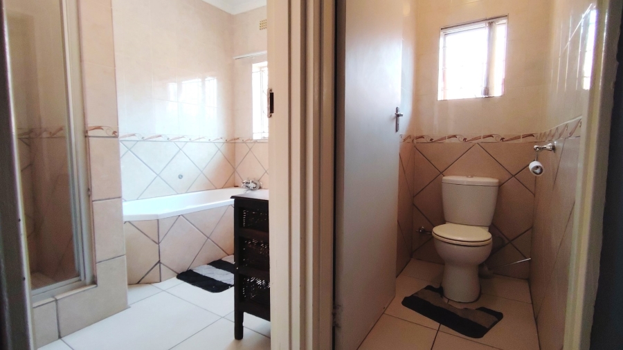 Commercial Property for Sale in Buyscelia Gauteng